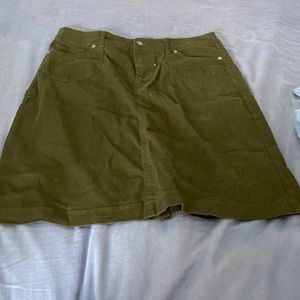 Size 6 womens skirt dark green